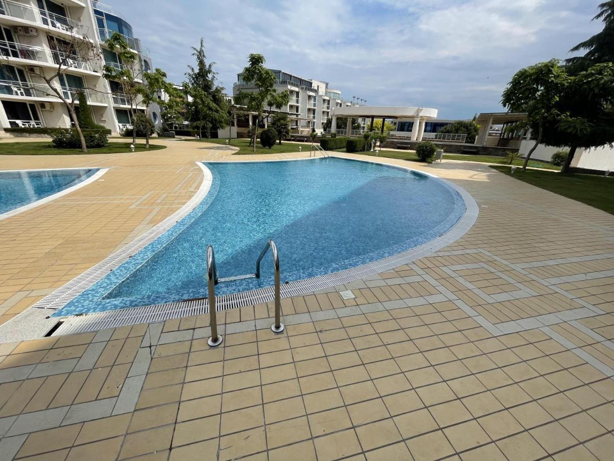 Day Dream Apartment Burgas ภายนอก รูปภาพ